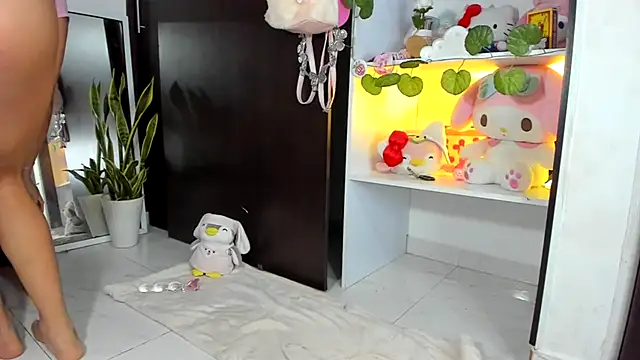 PrincessOlivee online show from 10-18-25, 03:09