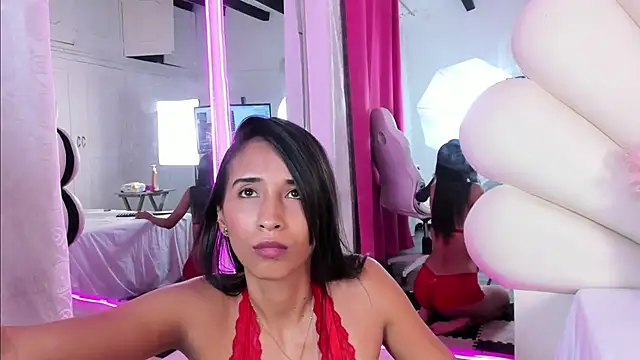 Keyla  Jones online show from 02-07-25, 01:47