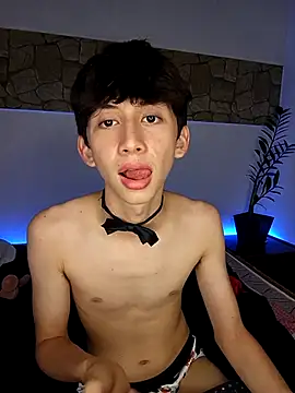 Snapshot of jacob_and_sam chatting on 02-15-25, 07:16 jacob and sam online show from 02-15-25, 07:16