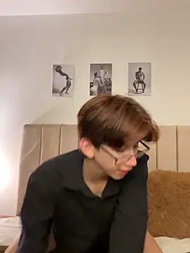 Snapshot of jacob_and_sam chatting on 10-15-25, 03:28 jacob and sam online show from 10-15-25, 03:28