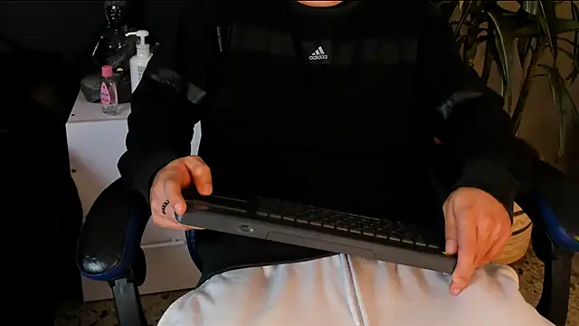 roan birkin online show from 04-12-26, 07:30