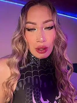 Snapshot of Lally_Valencia__ chatting on 10-26-25, 06:19 Lally Valencia online show from 10-26-25, 06:19