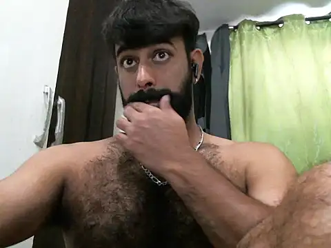Snapshot of indianhairybull chatting on 02-19-25, 04:23 indianhairybull online show from 02-19-25, 04:23