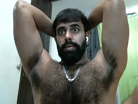 Snapshot of indianhairybull chatting on 10-06-25, 04:54 indianhairybull online show from 10-06-25, 04:54