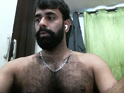 Snapshot of indianhairybull chatting on 10-11-25, 12:15 indianhairybull online show from 10-11-25, 12:15
