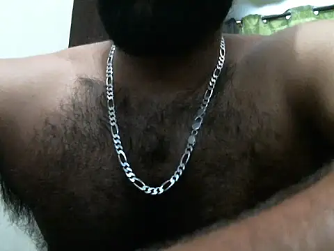 Snapshot of indianhairybull chatting on 10-16-25, 04:35 indianhairybull online show from 10-16-25, 04:35