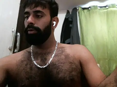 Snapshot of indianhairybull chatting on 11-24-25, 05:29 indianhairybull online show from 11-24-25, 05:29