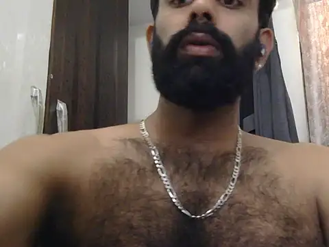 Snapshot of indianhairybull chatting on 07-16-26, 04:07 indianhairybull online show from 07-16-26, 04:07