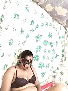 monekhan123 online show from 02-17-25, 08:04