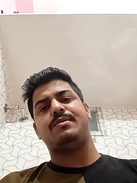 Snapshot of sethgamble000777 chatting on 02-26-25, 01:11 sethgamble000777 online show from 02-26-25, 01:11