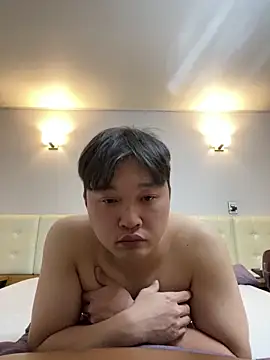 offwhite777 online show from 02-19-25, 08:10