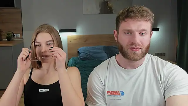 Enjoy everymoment  online show from 01-31-25, 02:07