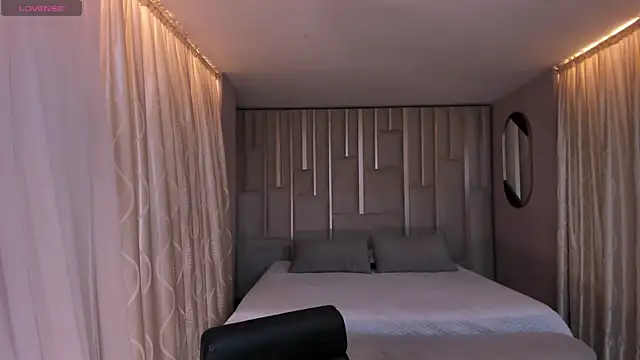 BeccaBaxter online show from 02-28-25, 07:14