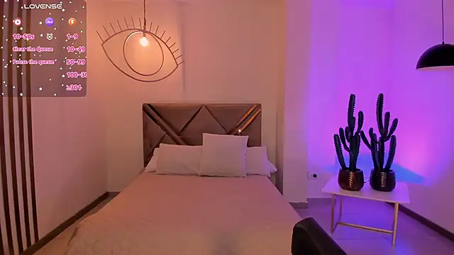 BeccaBaxter online show from 10-10-25, 07:02