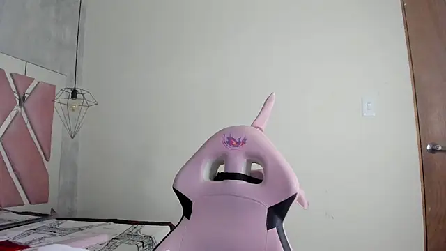 Snapshot of Raichell_ chatting on 03-20-25, 06:52 Raichell online show from 03-20-25, 06:52