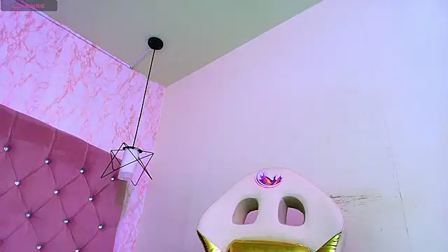 Snapshot of Raichell_ chatting on 10-02-25, 03:24 Raichell online show from 10-02-25, 03:24