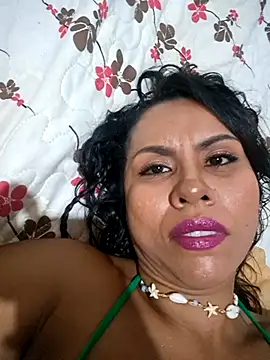 Snapshot of kyliebigboobs chatting on 02-28-26, 06:03 kyliebigboobs online show from 02-28-26, 06:03