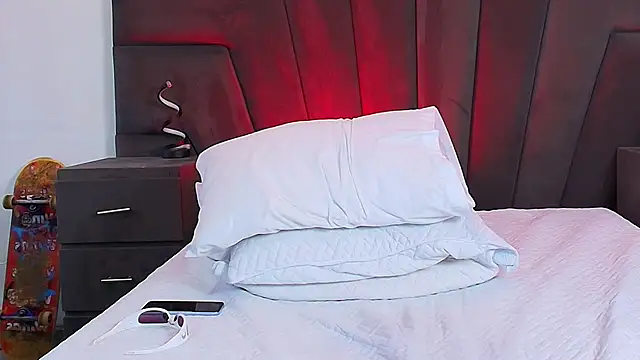 JhoanLeandro online show from 03-09-25, 10:52