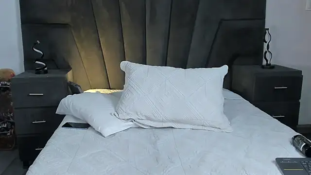 JhoanLeandro online show from 03-18-25, 10:46