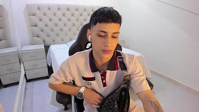 JhoanLeandro online show from 01-10-26, 04:25