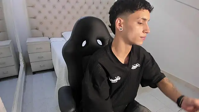 JhoanLeandro online show from 01-11-26, 05:23