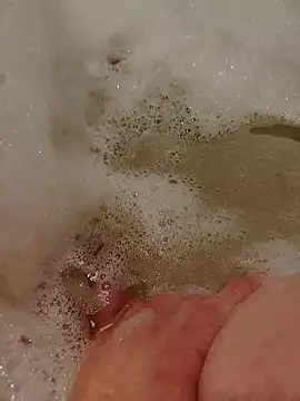 Snapshot of bouraktom6 chatting on 10-02-25, 12:34 bouraktom6 online show from 10-02-25, 12:34