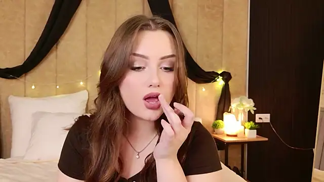 Kendra Parlow online show from 12-18-25, 08:26