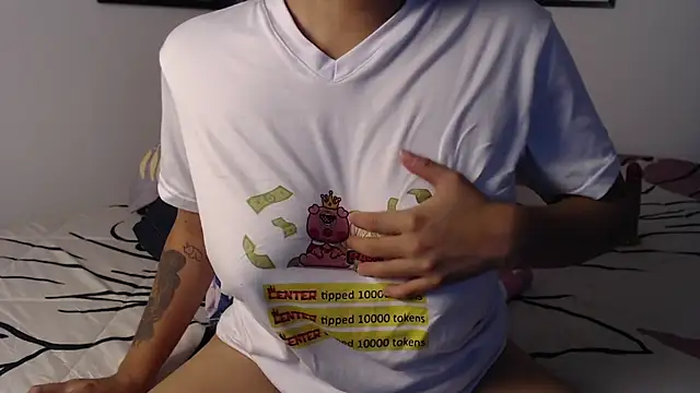 Snapshot of ariana_sweet87 chatting on 02-28-25, 02:53 ariana sweet87 online show from 02-28-25, 02:53