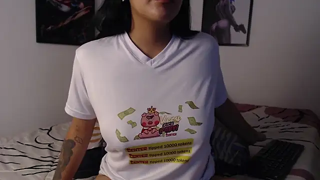 Snapshot of ariana_sweet87 chatting on 03-02-25, 02:43 ariana sweet87 online show from 03-02-25, 02:43