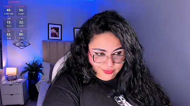 Snapshot of _michel_bbw chatting on 06-23-26, 02:09 michel bbw online show from 06-23-26, 02:09