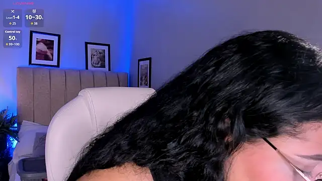 Snapshot of _michel_bbw chatting on 06-24-26, 02:43 michel bbw online show from 06-24-26, 02:43