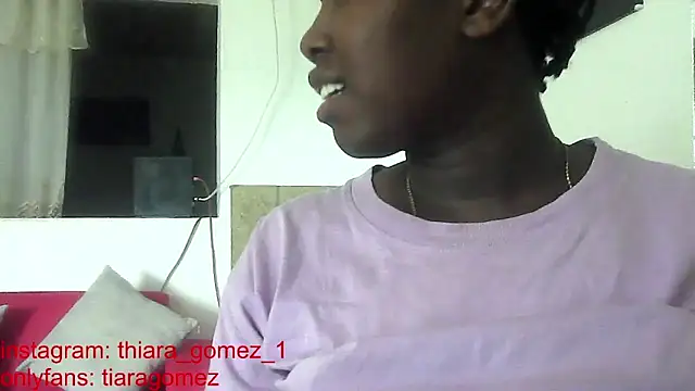 Snapshot of nara_thiara30 chatting on 02-12-25, 09:33 nara thiara30 online show from 02-12-25, 09:33