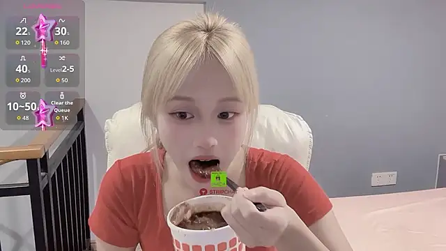 xunian71O online show from 10-01-25, 09:32