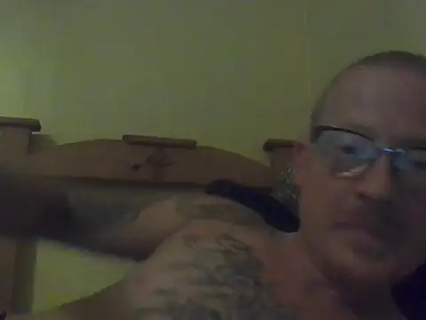 Snapshot of ClimbedCaelum chatting on 10-26-25, 04:51 ClimbedCaelum online show from 10-26-25, 04:51