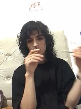 Snapshot of Penygirl chatting on 12-15-25, 02:05 Penygirl online show from 12-15-25, 02:05