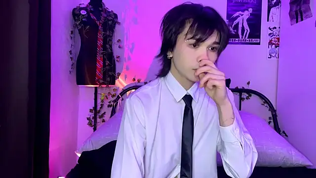 Snapshot of rennnuts chatting on 02-03-25, 02:13 rennnuts online show from 02-03-25, 02:13