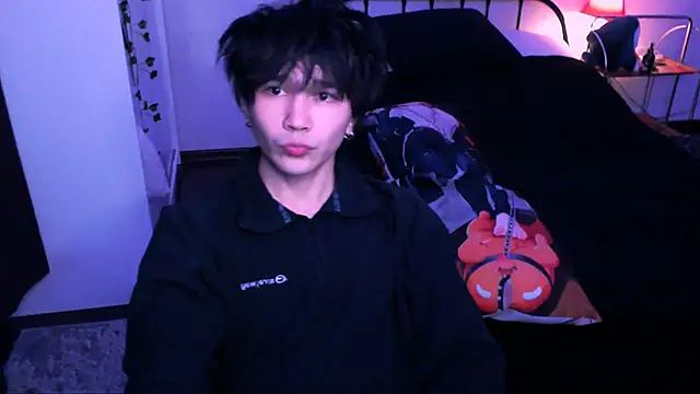 Snapshot of rennnuts chatting on 11-02-25, 04:53 rennnuts online show from 11-02-25, 04:53