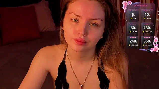 Snapshot of Lora_Rosee chatting on 06-26-26, 02:32 Lora Rosee online show from 06-26-26, 02:32