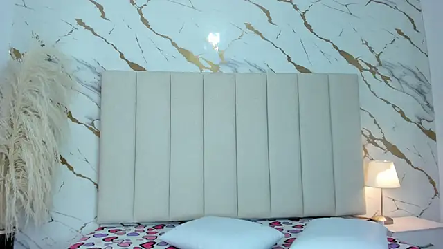  Emma whiitee  online show from 11-25-25, 12:49