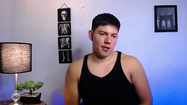 JamesCr  online show from 11-07-25, 02:55