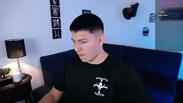 JamesCr  online show from 04-21-26, 01:06