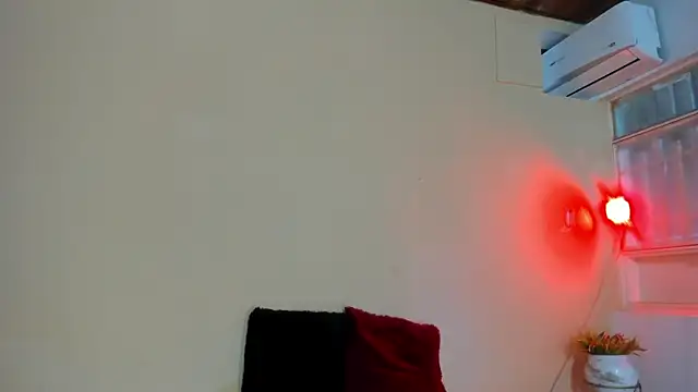 Violetta 0 online show from 02-17-26, 02:02