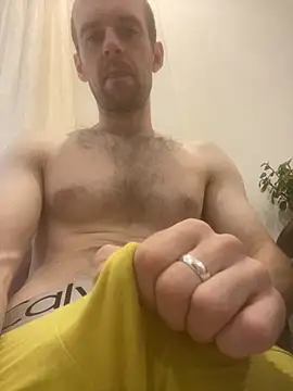 Snapshot of LynnAhNight chatting on 09-12-25, 03:17 LynnAhNight online show from 09-12-25, 03:17