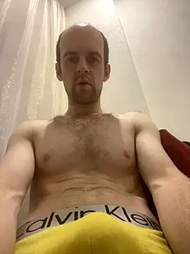 Snapshot of LynnAhNight chatting on 10-11-25, 03:28 LynnAhNight online show from 10-11-25, 03:28