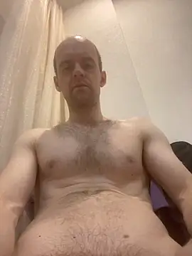 Snapshot of LynnAhNight chatting on 11-14-25, 02:54 LynnAhNight online show from 11-14-25, 02:54