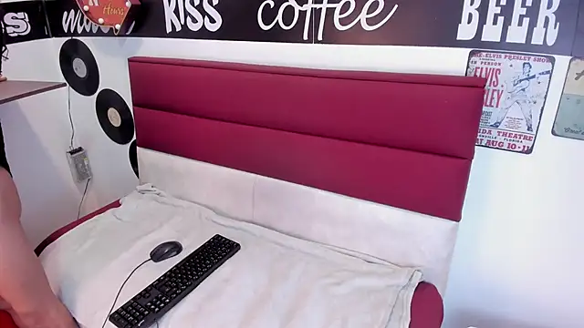 Snapshot of cassidy_blossom chatting on 03-22-25, 03:30 cassidy blossom online show from 03-22-25, 03:30