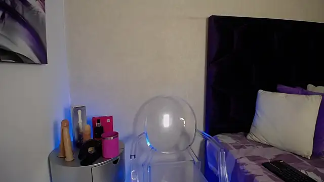 Snapshot of GochitaWild chatting on 09-22-25, 08:11 GochitaWild online show from 09-22-25, 08:11