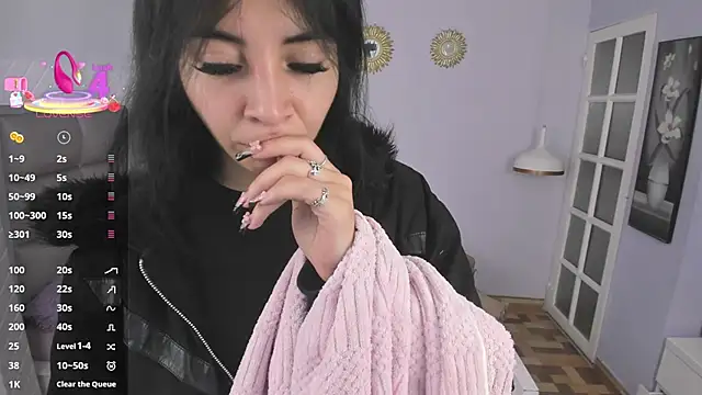 Hiyakasudere online show from 03-06-25, 12:09