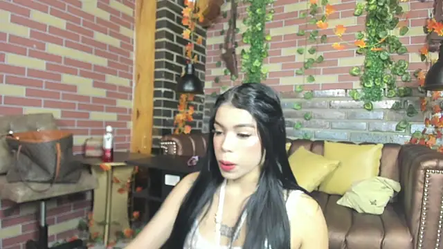 Snapshot of joselina_angels1 chatting on 03-07-25, 07:27 joselina angels1 online show from 03-07-25, 07:27