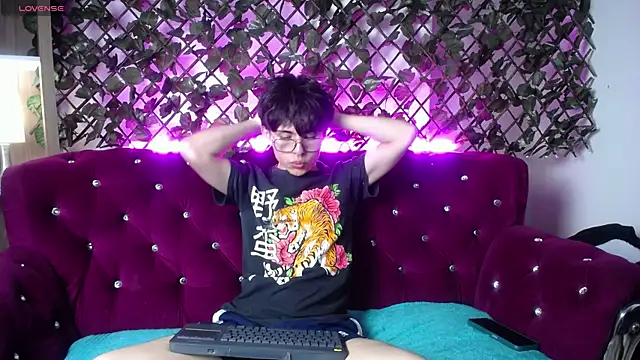 PepperTwink online show from 02-14-25, 01:29
